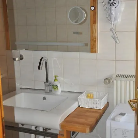 Ferienwohnung Eiserfeld 1 Апартаменты *
